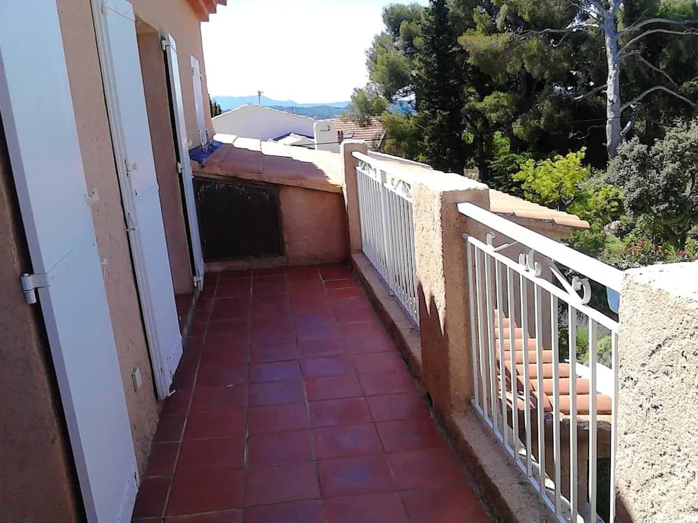 House With 3 Bedrooms in Bandol, With Wonderful sea View and Enclosed - Miniature 8