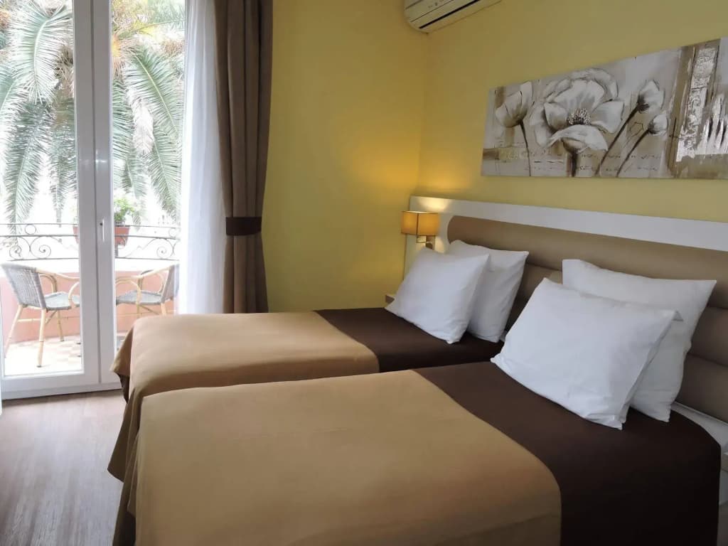 Hotel Regina Cannes - Miniature 6