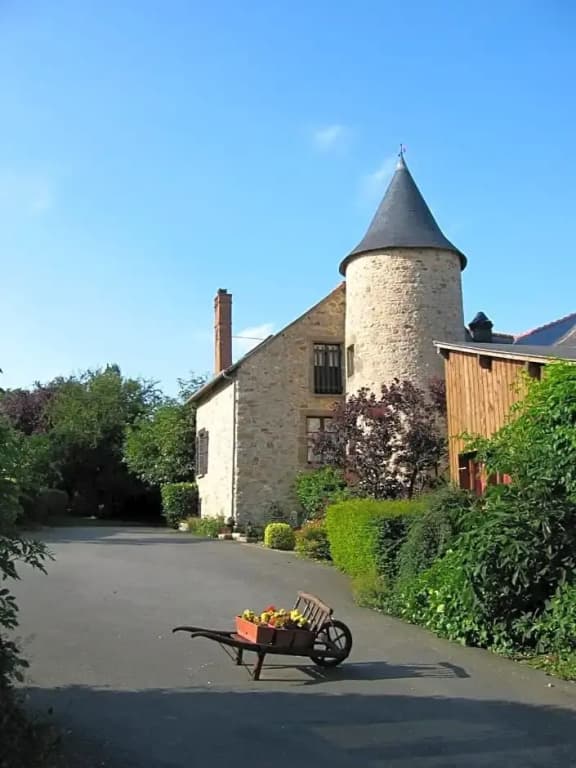 Chambres d'Hôtes de la Ferme Auberge de Mésauboin - Miniature 7