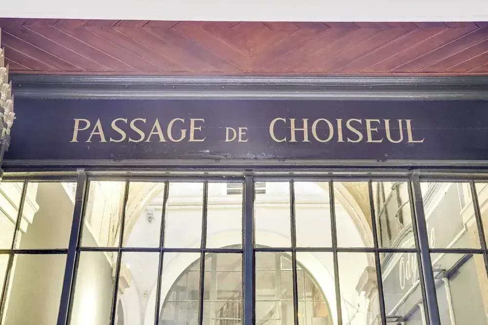 Apartment in Paris for 2 People - Miniature 8