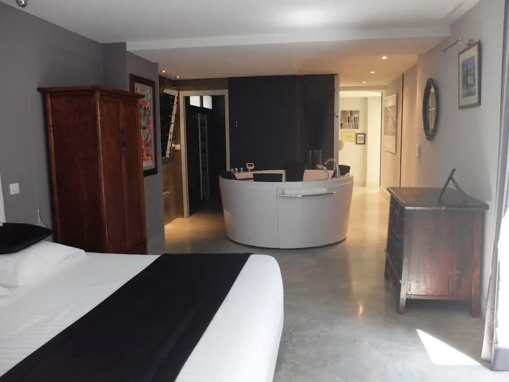 Be Loft B&B Pool & Spa - Photo 3