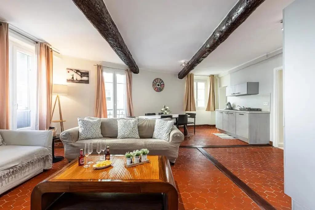 Large 3 Bdr Old Town - AC - Photo 5