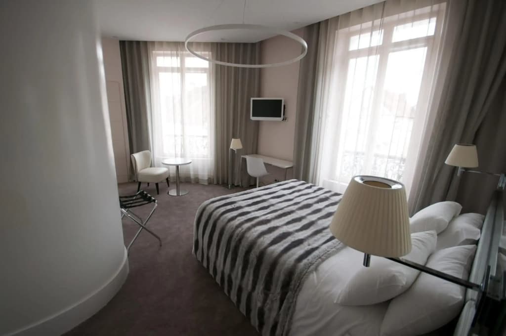 Le Cesar Hotel - Photo 5