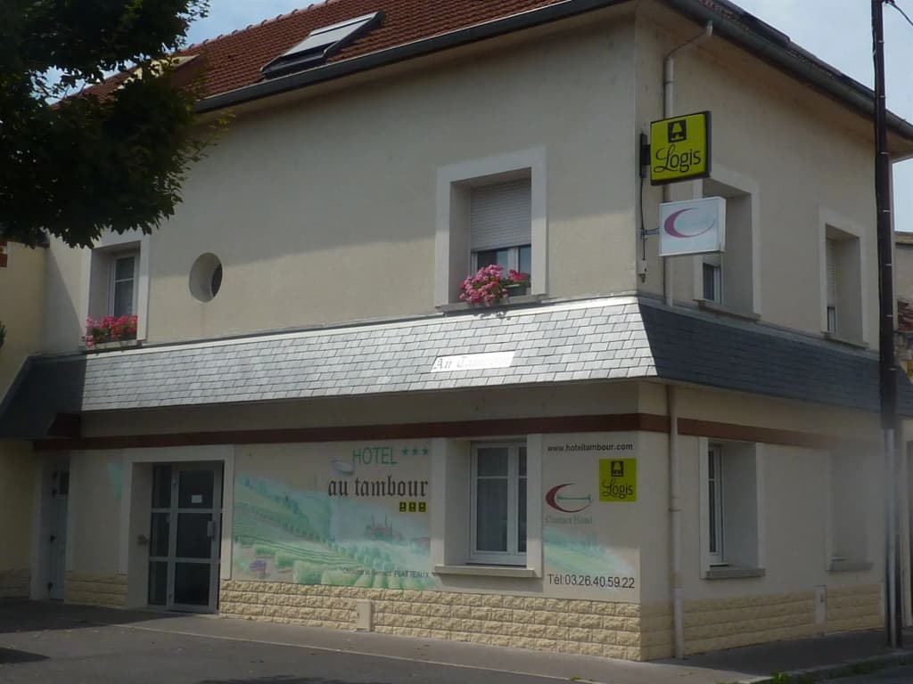 Logis Hôtel Au Tambour - Photo 1