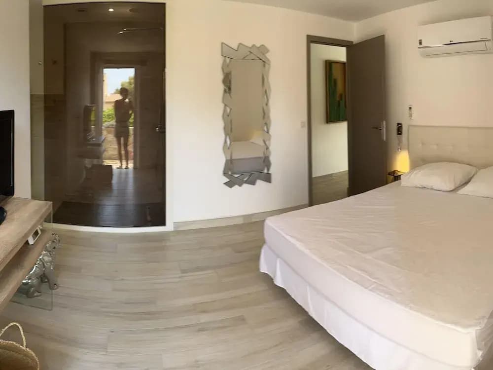 Charming Villa in Saint-tropez With Private Pool - Photo 2