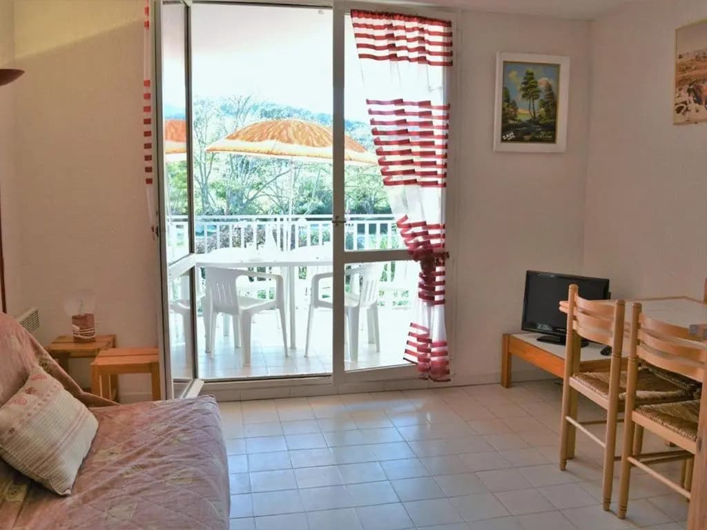 Appartement Le Lavandou, 2 pièces, 6 personnes - FR-1-251-377 - Photo 2