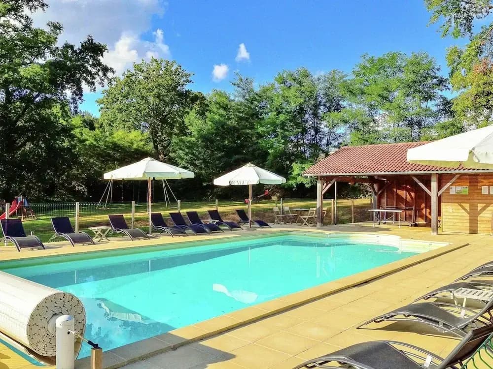 Luxury Villa With Heated Pool and Tennis Court - Miniature 8
