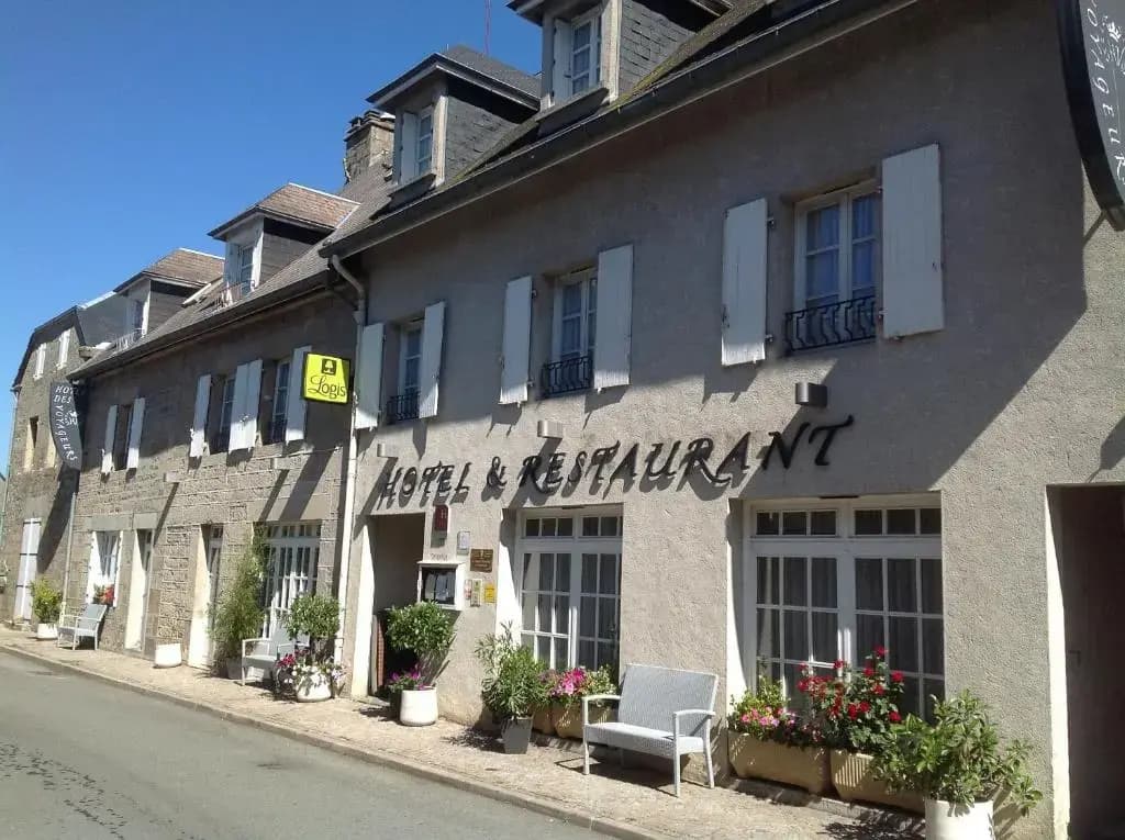 Logis hôtel des voyageurs - Photo 1