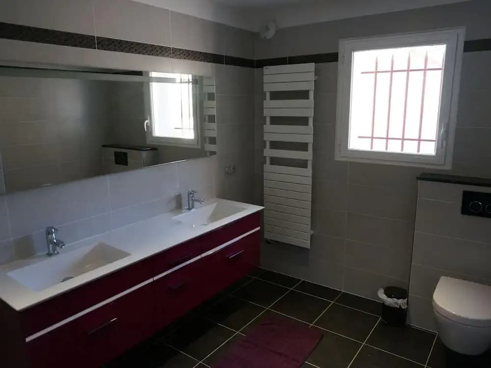 Magnificent Villa in Saint-ambroix With Private Pool - Miniature 7