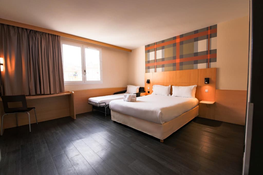 easyHotel Nice Old Town - Photo 4