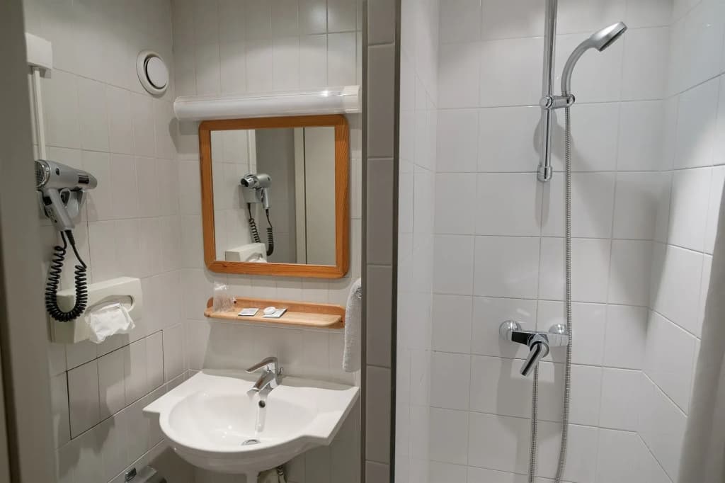 Trendy Canette Hotel - Miniature 8