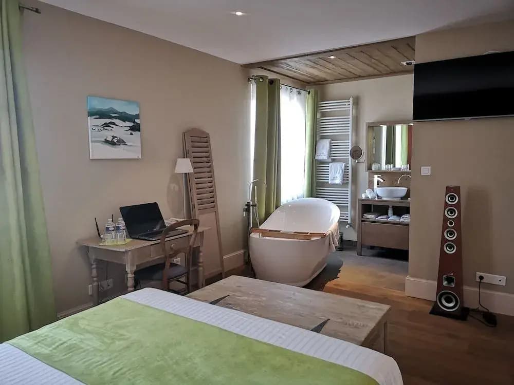 Le Relais des Deux Tours - Photo 4