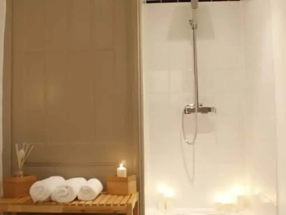 Le Relais de la Maison Bacou - Miniature 8
