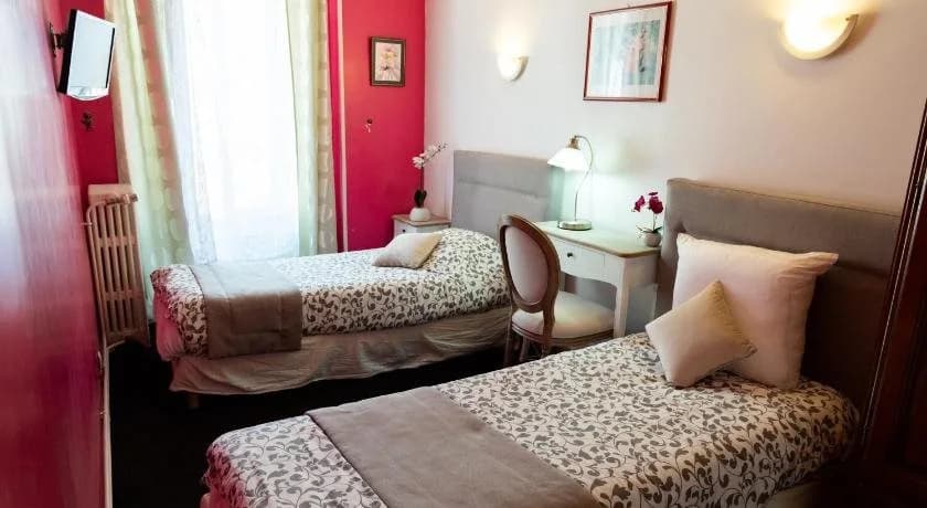 Hotel Henri IV - Photo 3