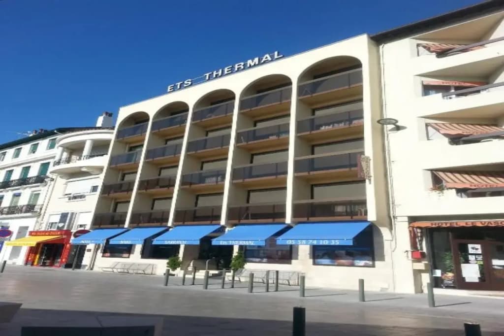 Hôtel Bains Sarrailh - Photo 1