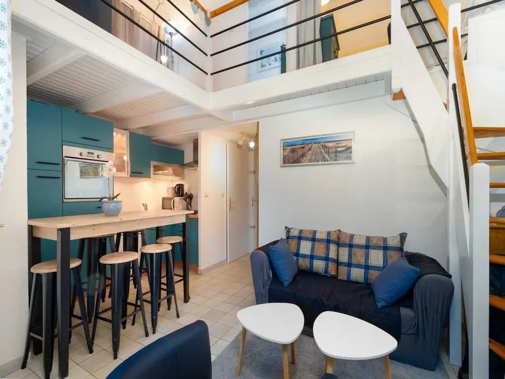 Stylish Seaside Stay in Agde - Miniature 7