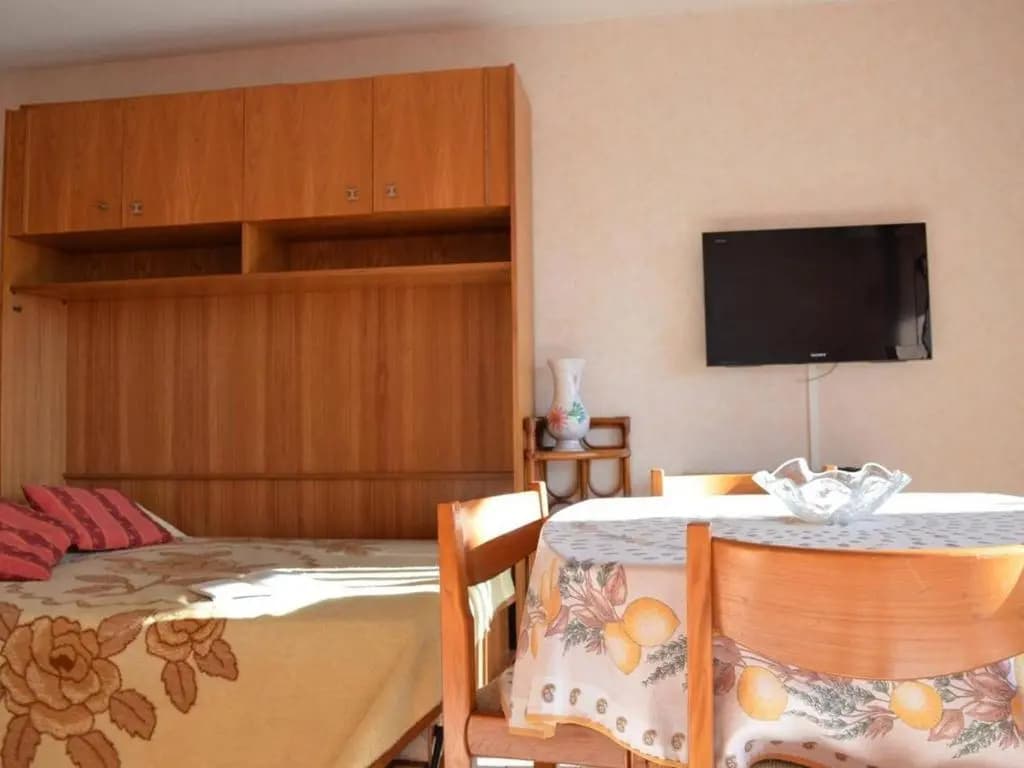 Appartement Le Lavandou, 1 pièce, 4 personnes - FR-1-251-202 - Photo 2