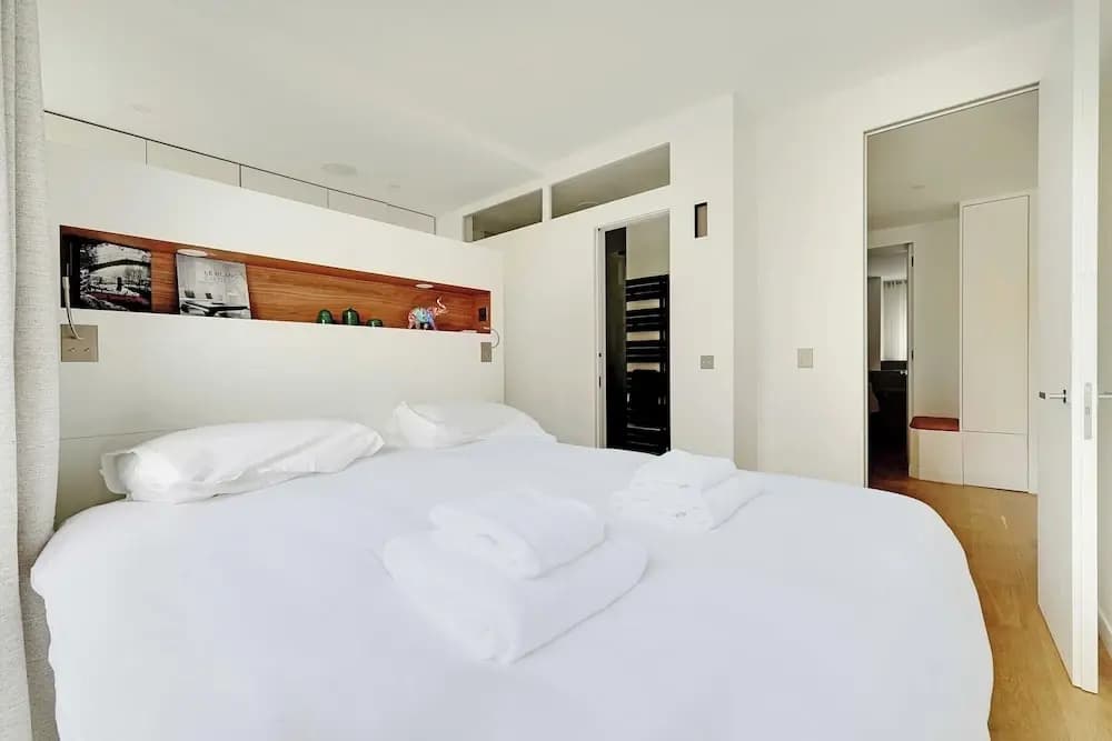 Exclusive Apt w/ Rooftop -2bd/4p Porte D'auteuil - Photo 1
