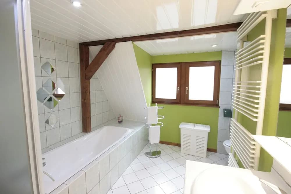 Gîte Porte Haute avec Jardin - Miniature 8