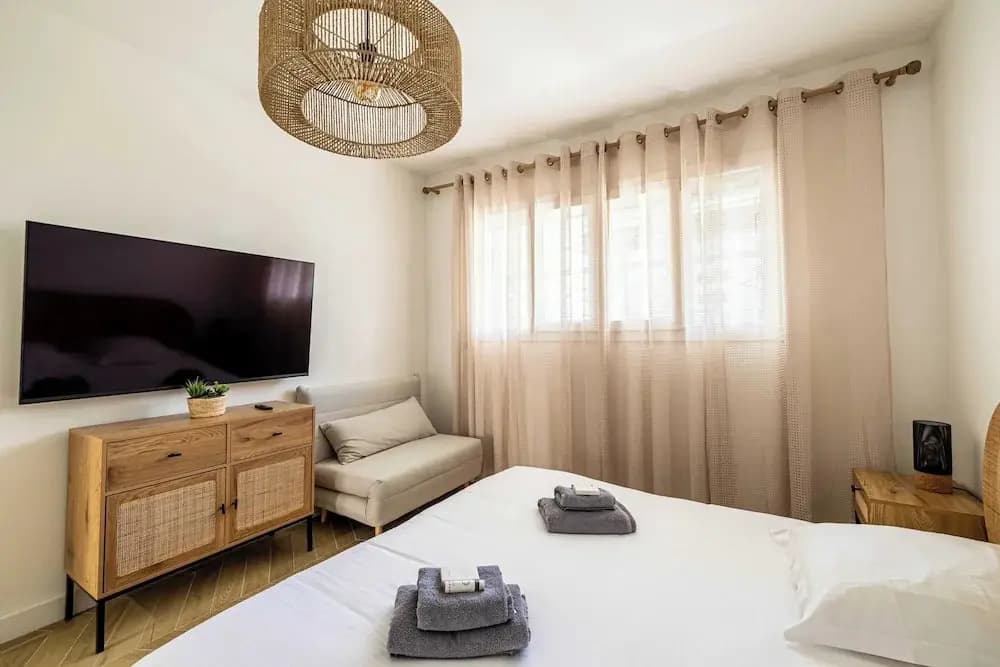 Cozy Renovated Apartment - Martinez - Photo 2