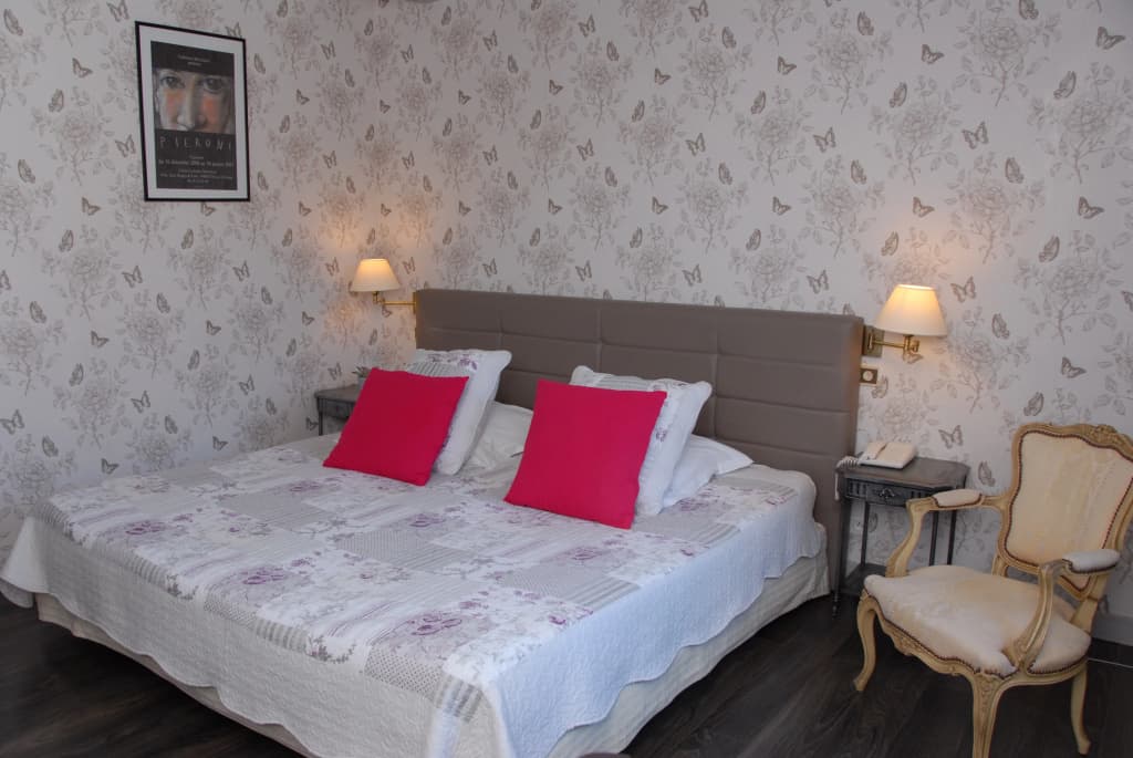 Hôtel ERMITAGE - Photo 2