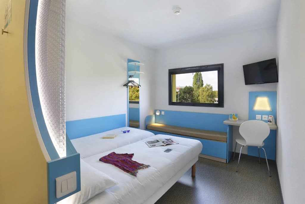 First Inn Hotel Blois - Miniature 7