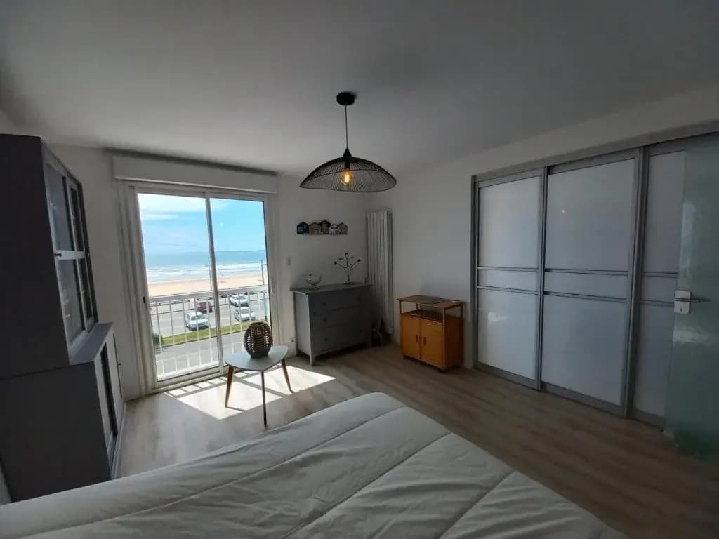 ATLANTIQUE 2 - Appartement rénové vue mer 1 chambre - Photo 5
