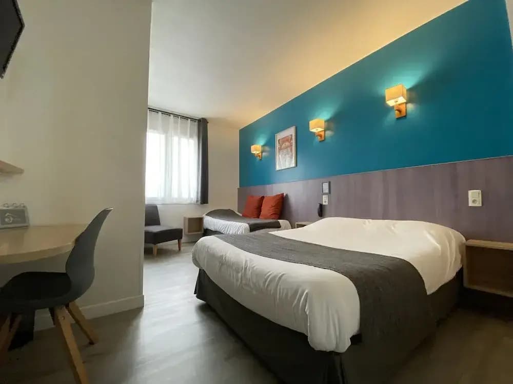Rev Hotel - Miniature 6