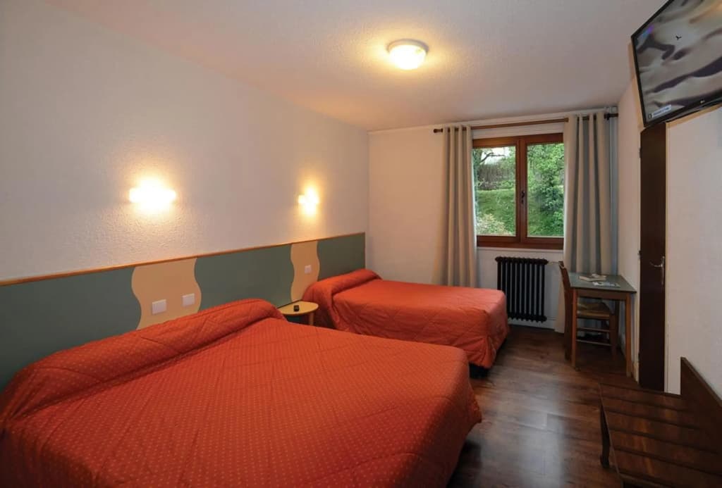 Hotel Saint Clair - Photo 2