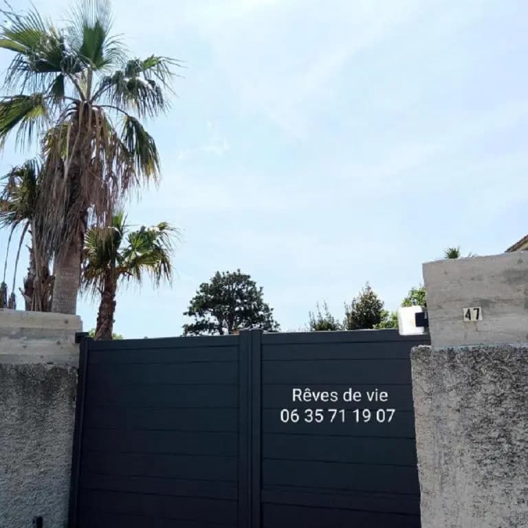 Rêves de vie Studio avec terrasse et parking privé - Photo 1