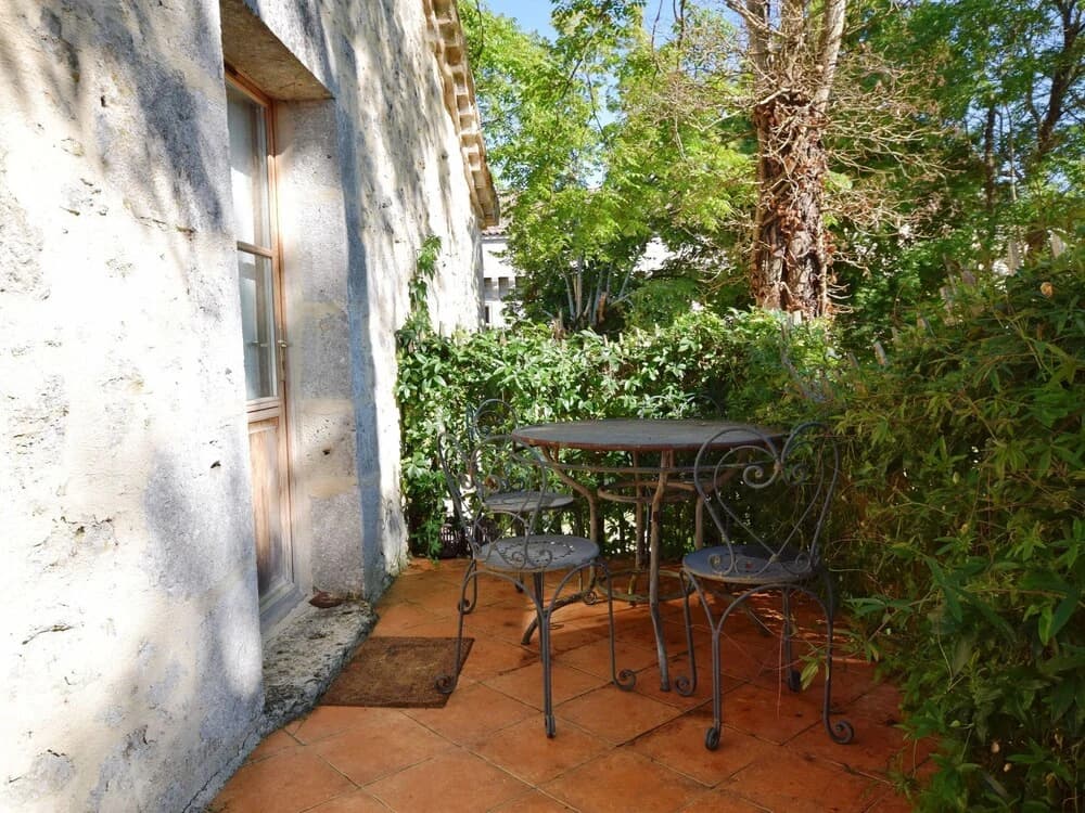 Cozy House in Lot With Pool and Terrace - Photo 4