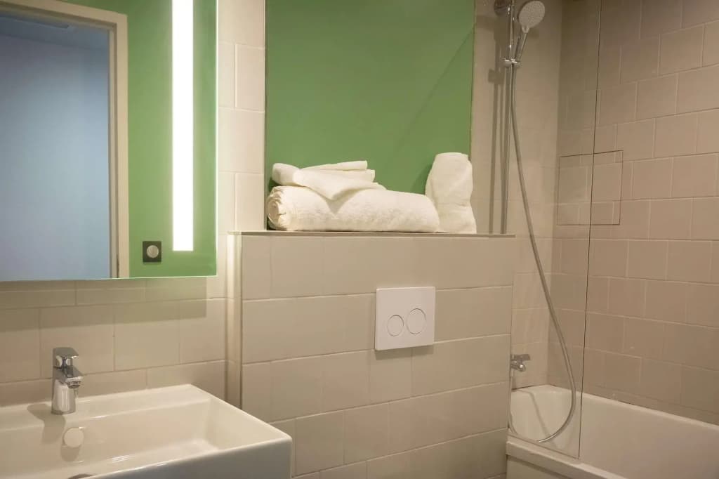 Best Western 11BAUER Paris Saint-Ouen - Miniature 6