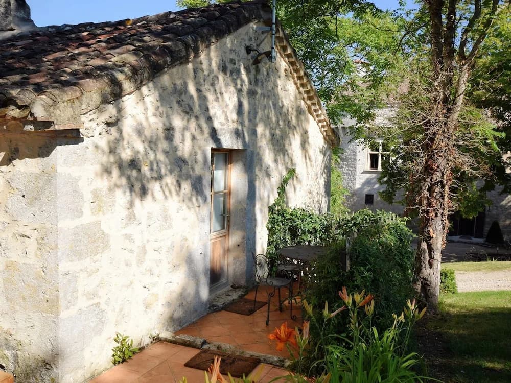 Cozy House in Lot With Pool and Terrace - Photo 5