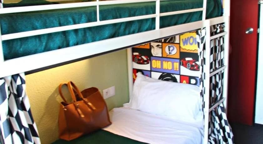 Lemon Hotel Chanteloup-les-Vignes - Photo 3