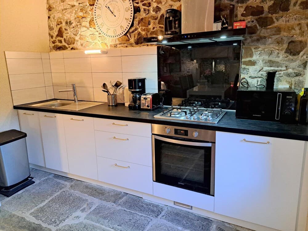 Granite Stone House - Guimaec - Photo 4