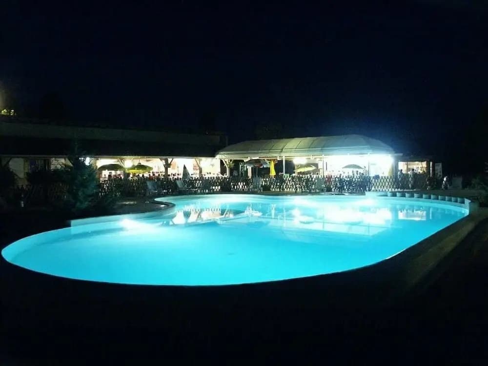 Camping Les Lacs de Courtes - Gîtes - Photo 3
