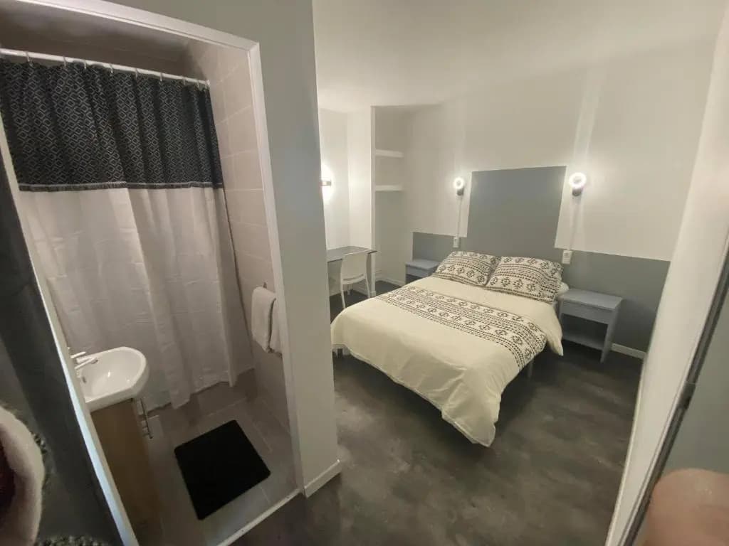 Hotel Le Parisien - Photo 3