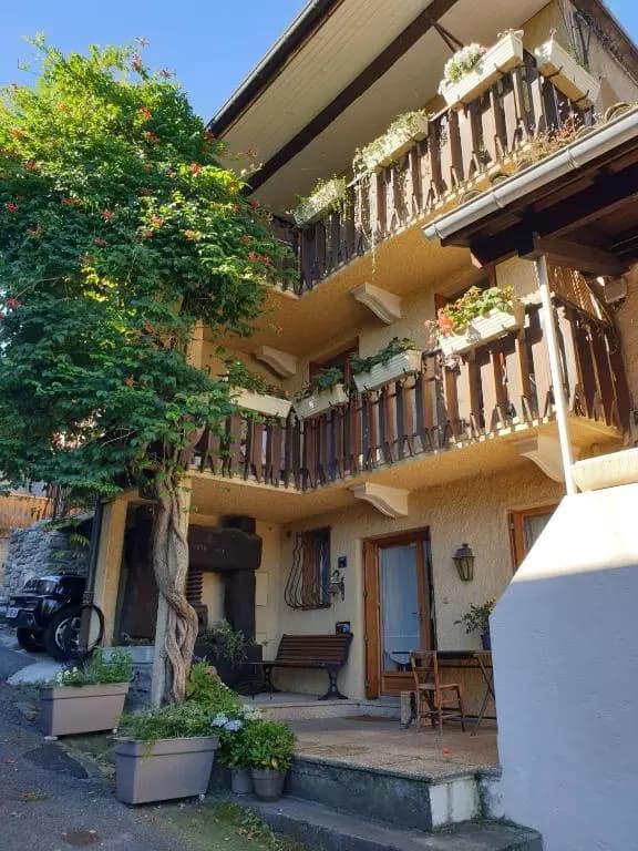 Maison des pêcheurs vue lac a 50m du port dans quartier historique - Photo 1
