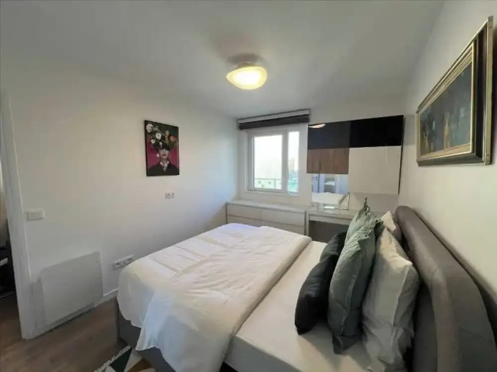 Flat With Balcony 4p/1bdr Near La Defense - Photo 3