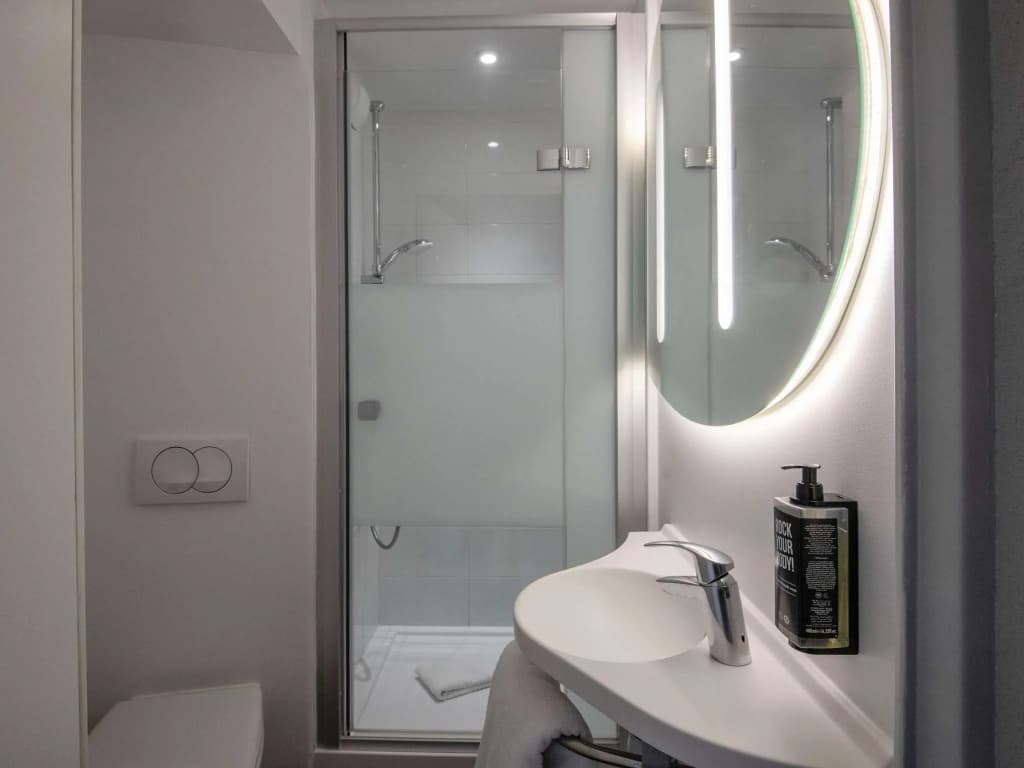 ibis budget Nice Aeroport Promenade des Anglais - Miniature 8