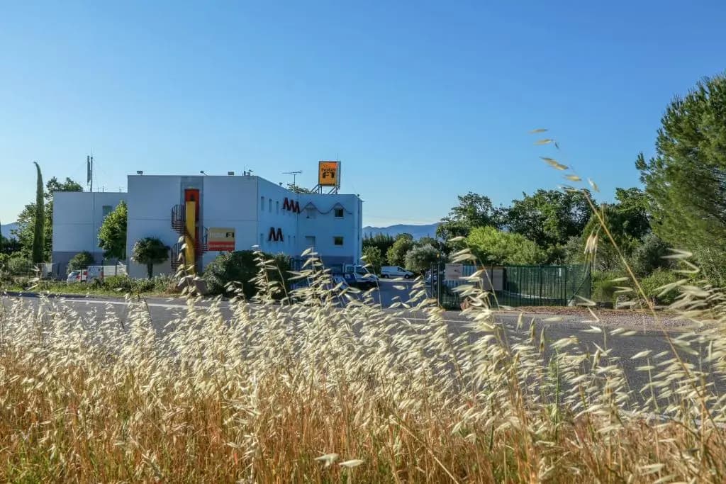 ibis budget Le Cannet des Maures - Miniature 7