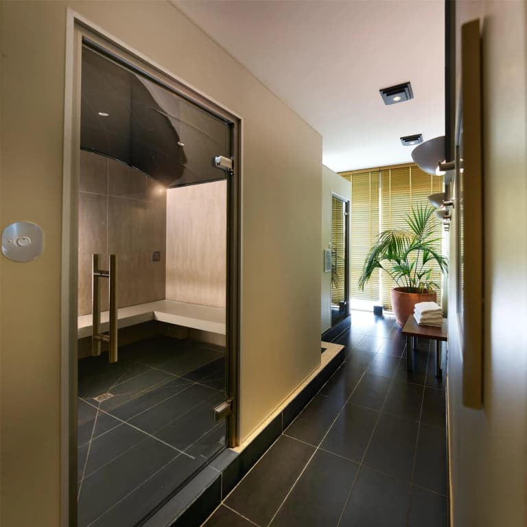 Radisson Blu Hotel, Nice - Miniature 8