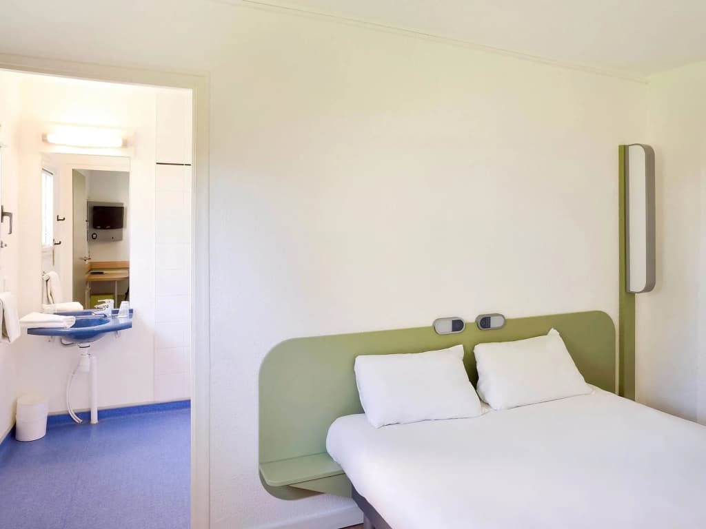 Ibis budget Saint-Étienne stade - Miniature 6