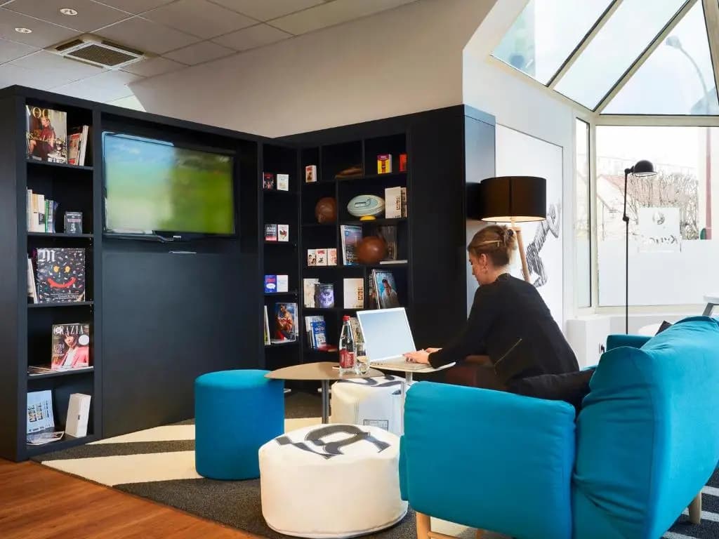 Ibis Styles Colombes Paris Ouest - Photo 2