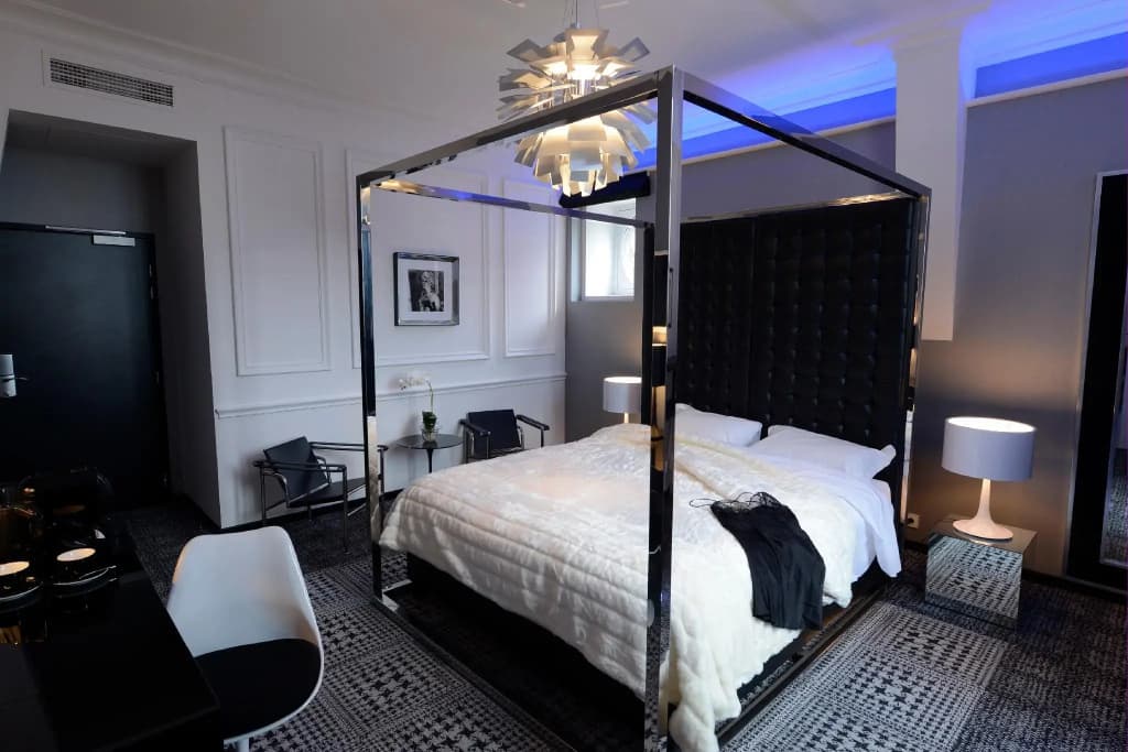 Art Hôtel Rochecorbon - Photo 2