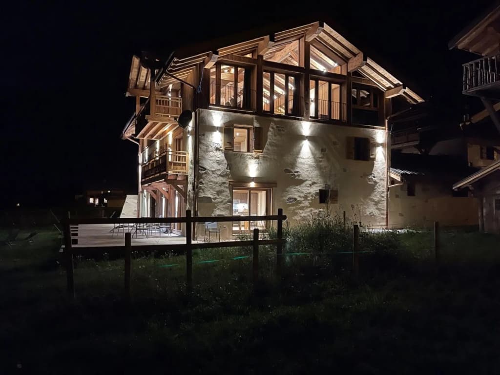 Luxurious Chalet in the Heart of Vanoise - Photo 1
