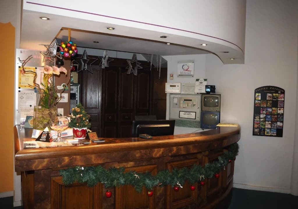 Splendid Hotel Centre Gare - Photo 2