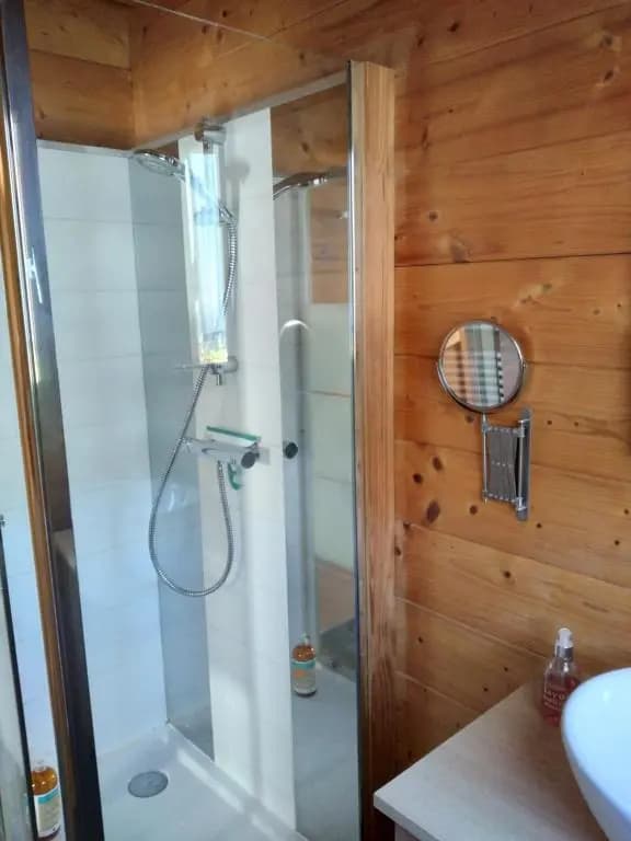 Maison écoresponsable classée 3 étoiles avec son jardin clos - Photo 5
