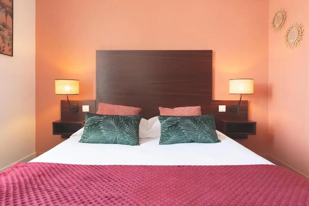 hotel Les Coutainvillaises - Photo 4