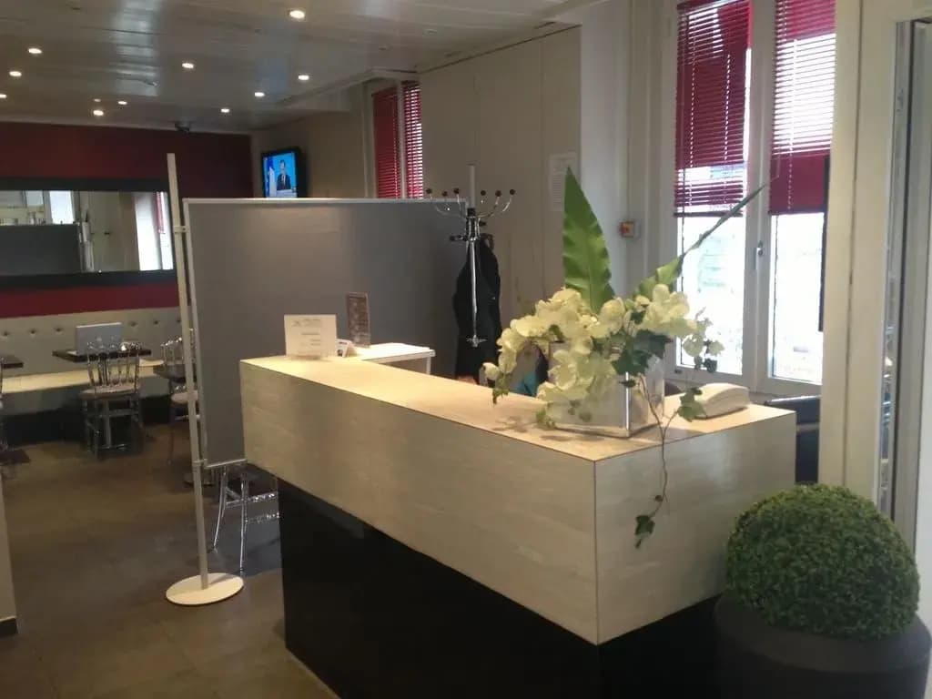Hotel D'Anjou - Photo 2